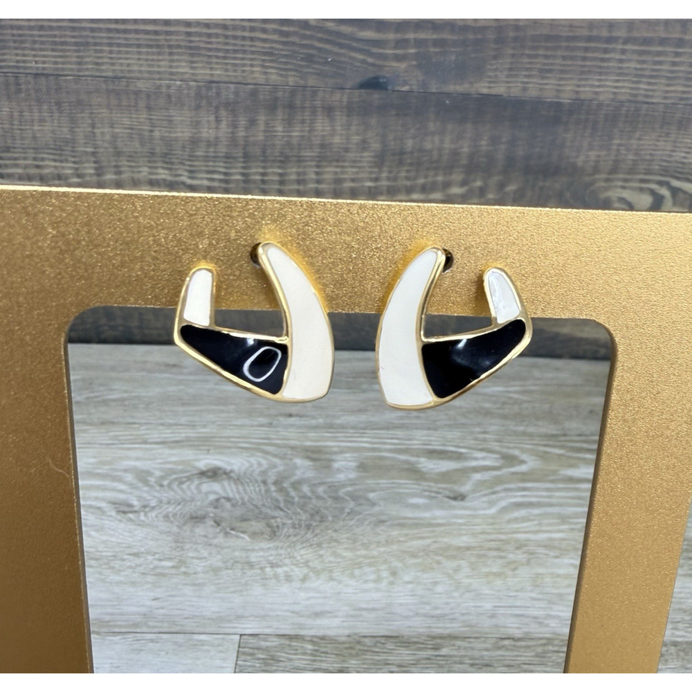 Vintage Monet Black Cream Gold Tone Enamel Pierced Earrings